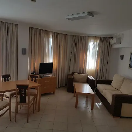 Rmg Emerald Aparthotel *